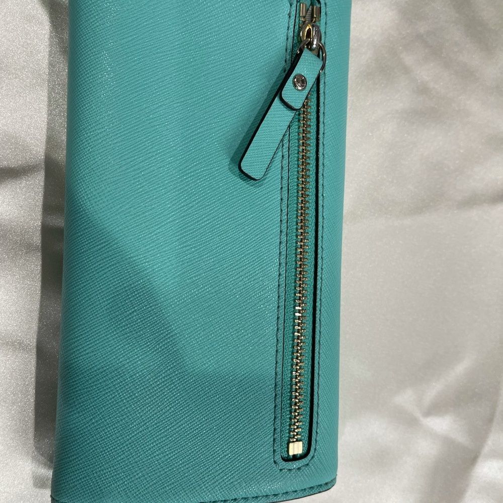 Kate Spade Wallet - Picture 2 of 5